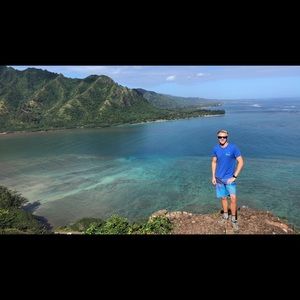 Meet your Posher, Derek